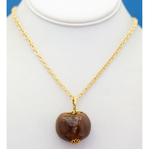 24 inch, Vintage Brown Shiny Fruit Pendant Gold Tone Necklace - L32 - Picture 2 of 3